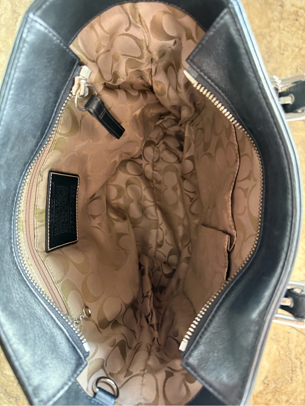 COACH Vintage Black Leather Hamptons Tote Bag - Picture 9 of 9